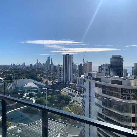 Lamour Ocean View Apartment I In Casino Broadbeach - Free Parking-195Cm Гоулд Коуст Екстериор снимка