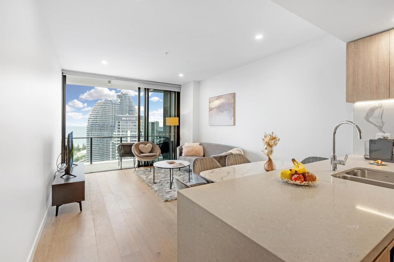 Lamour Ocean View Apartment I In Casino Broadbeach - Free Parking-195Cm Гоулд Коуст Екстериор снимка