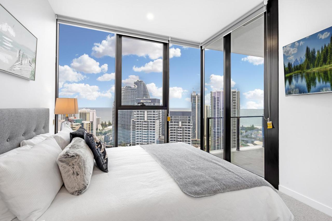 Lamour Ocean View Apartment I In Casino Broadbeach - Free Parking-195Cm Гоулд Коуст Екстериор снимка