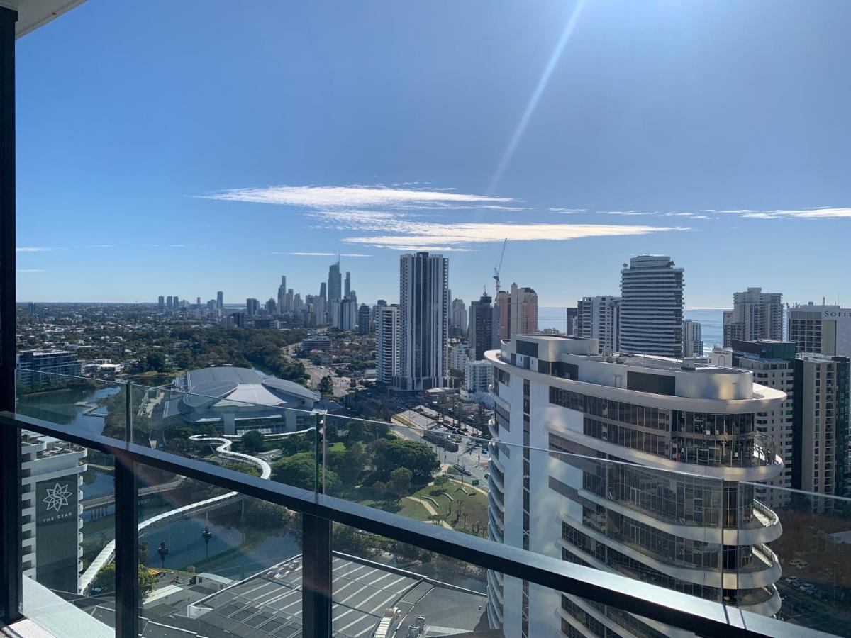 Lamour Ocean View Apartment I In Casino Broadbeach - Free Parking-195Cm Гоулд Коуст Екстериор снимка